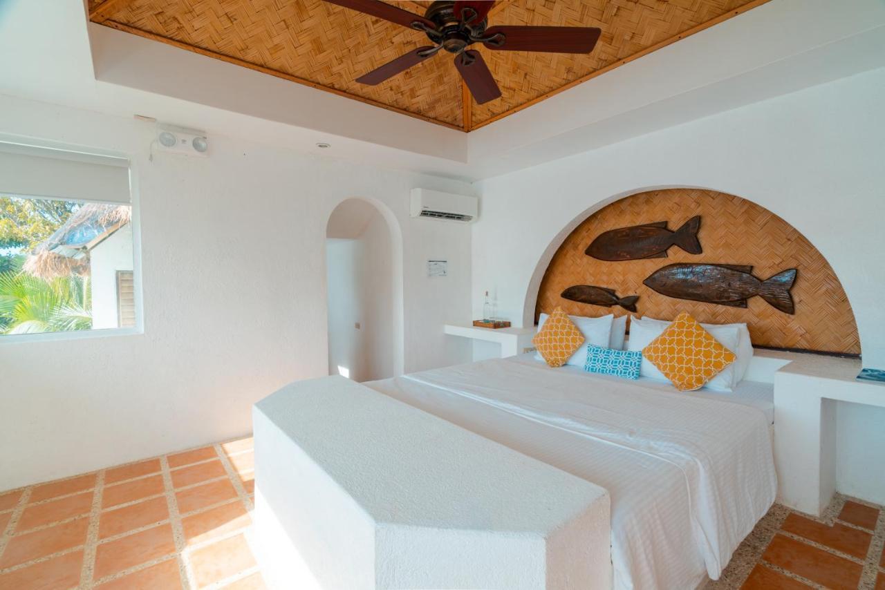 Marina Del Sol Resort & Yacht Club 부수안가 외부 사진
